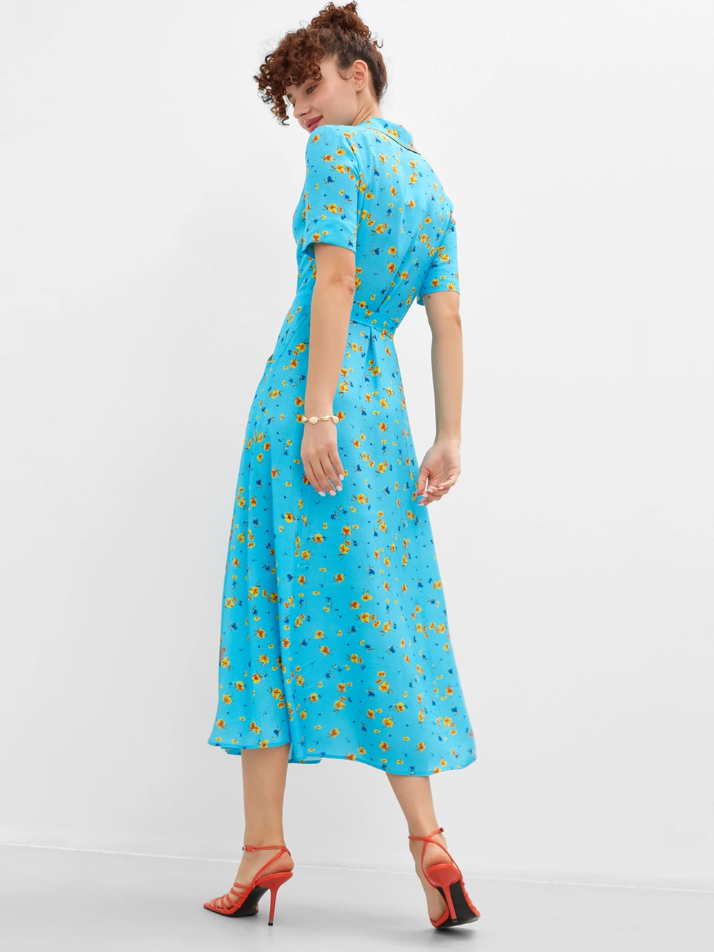 картинка платье миди с контрастным кантом от магазина Solo-U.ru