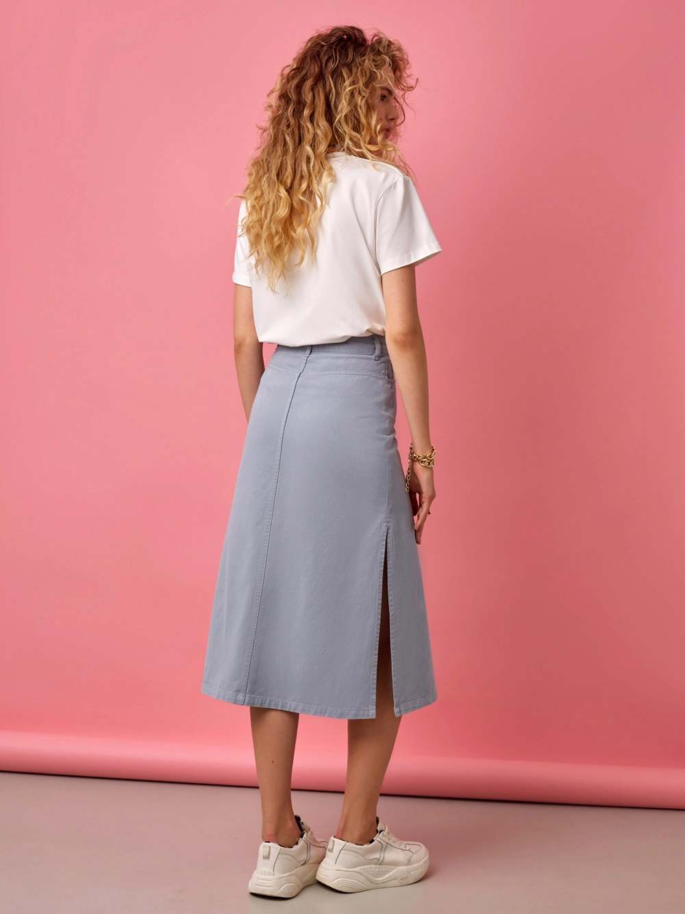 картинка юбка миди джинсовая с разрезами от магазина Solo-U.ru