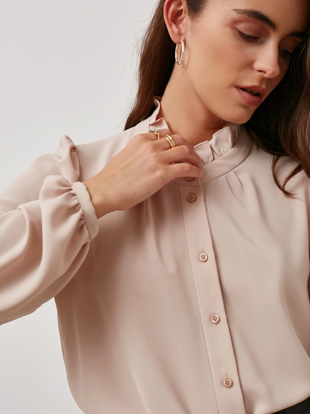 картинка блузка с оборкой от магазина Solo-U.ru