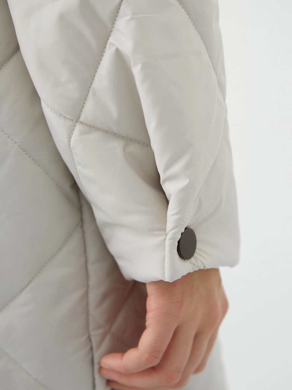 картинка пальто стёганое на кнопках от магазина Solo-U.ru