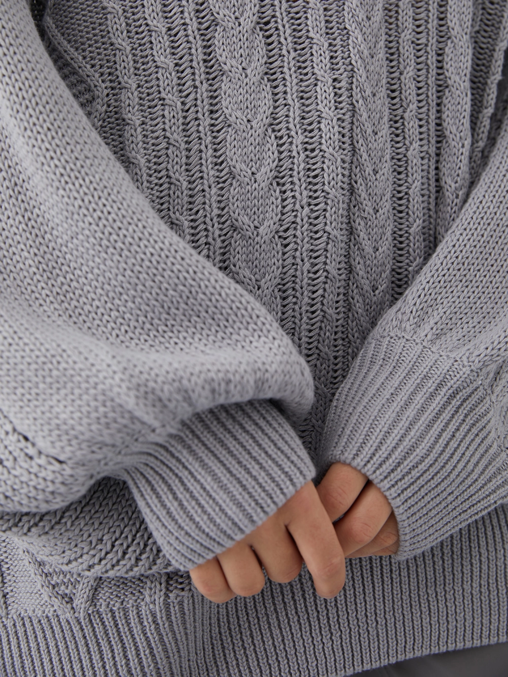 картинка свитер оверсайз из хлопка с вязаными узорами от магазина Solo-U.ru