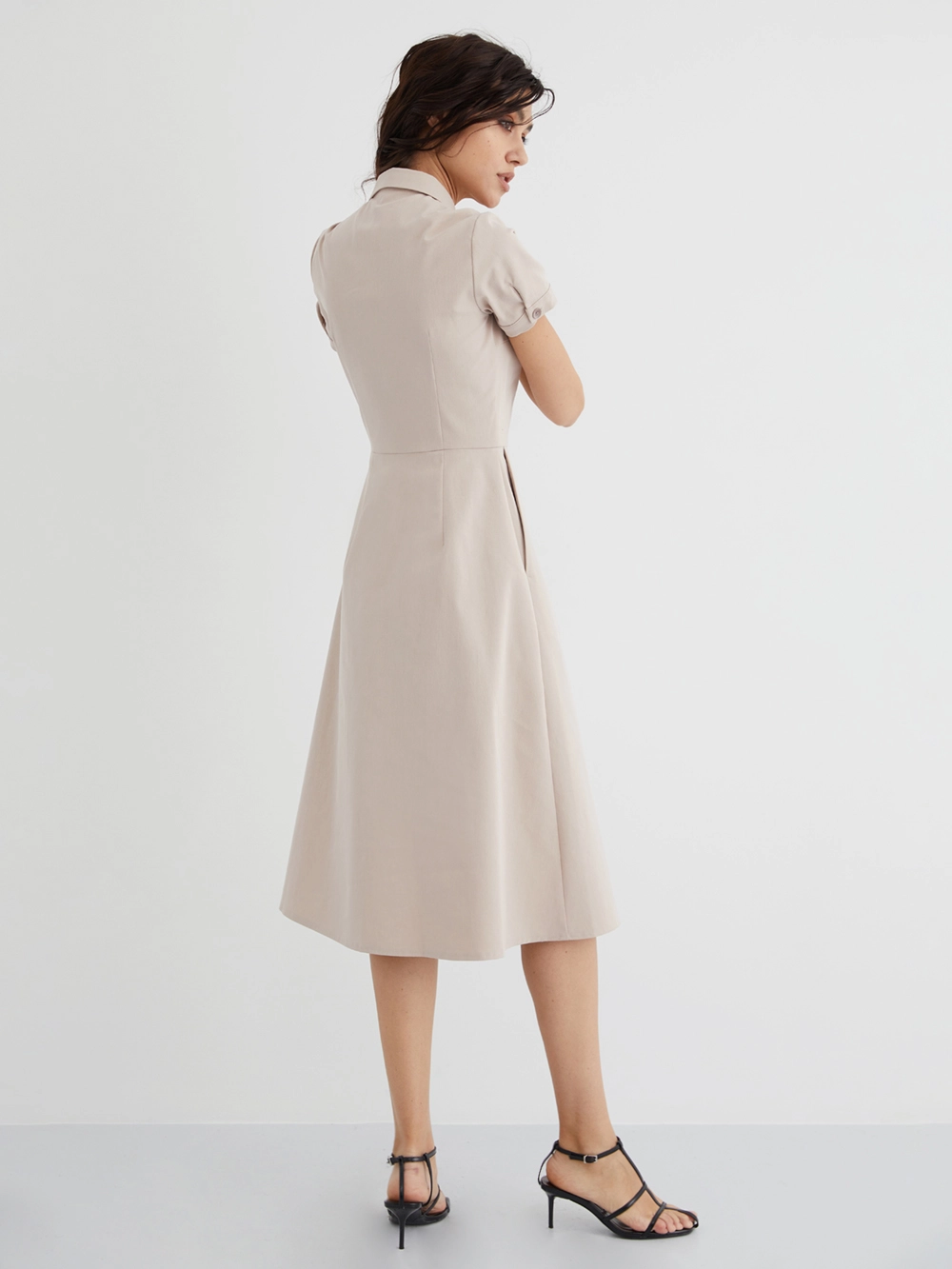 картинка платье из хлопка с короткими рукавами от магазина Solo-U.ru