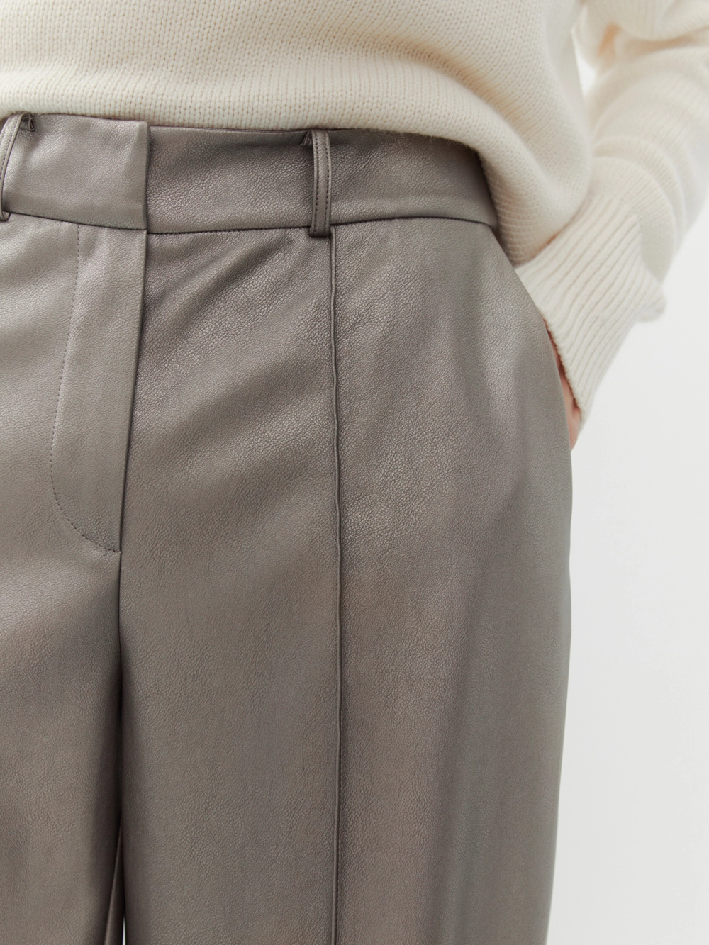 картинка брюки из искусственной кожи от магазина Solo-U.ru