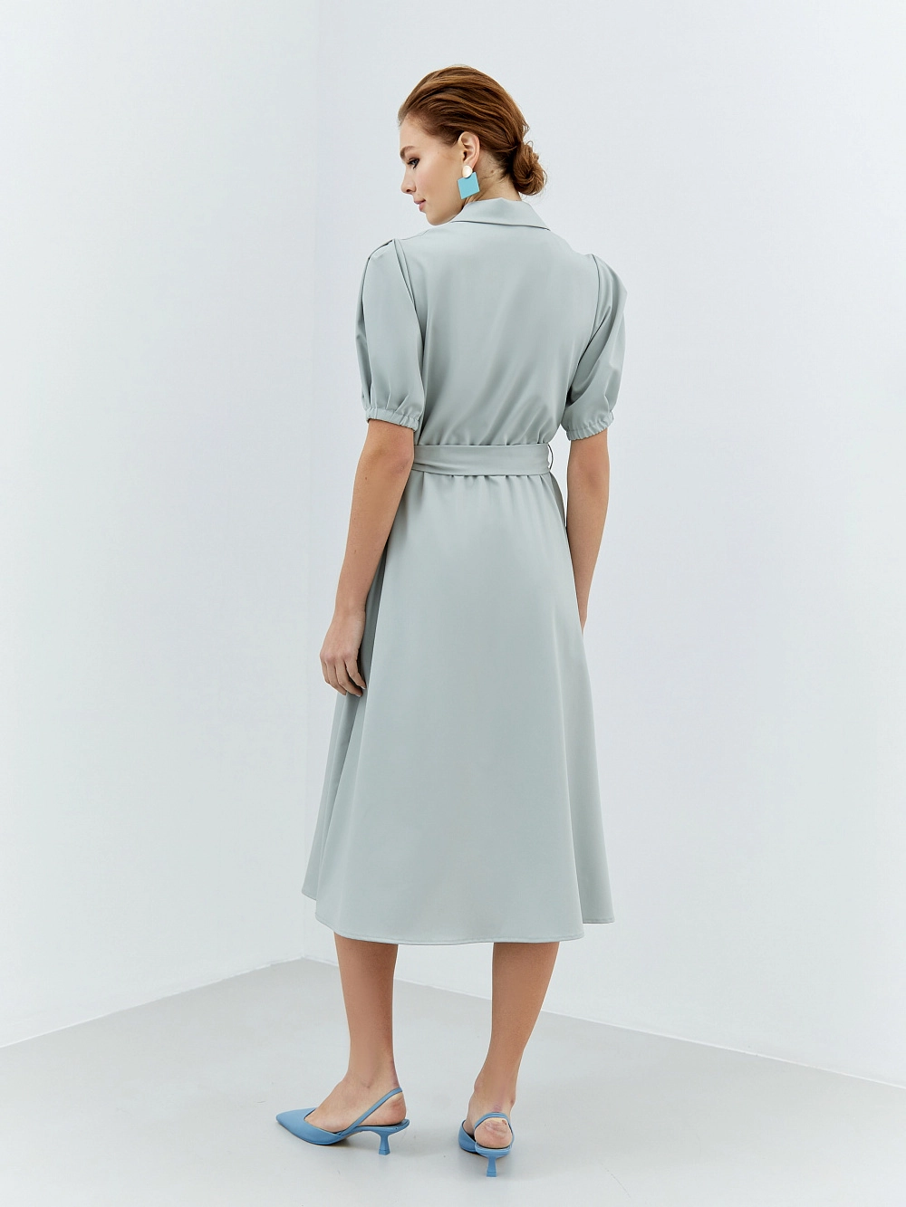 картинка платье с острым воротником от магазина Solo-U.ru